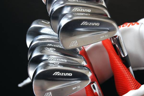mizuno mp 32 new